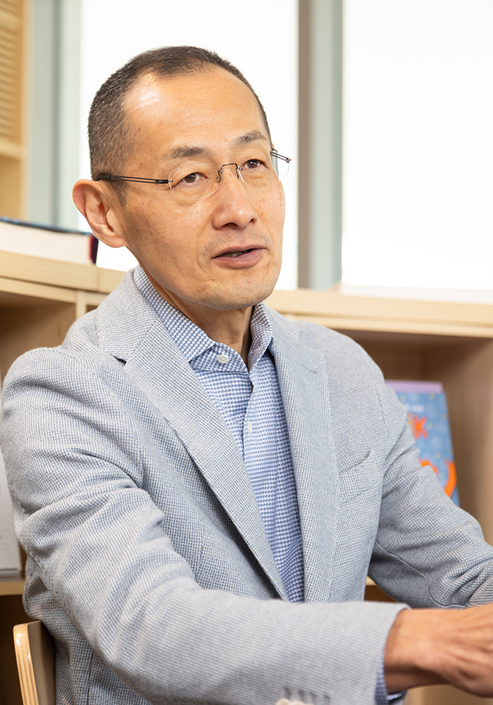 京都大学iPS細胞研究所名誉所長 教授　山中伸弥氏