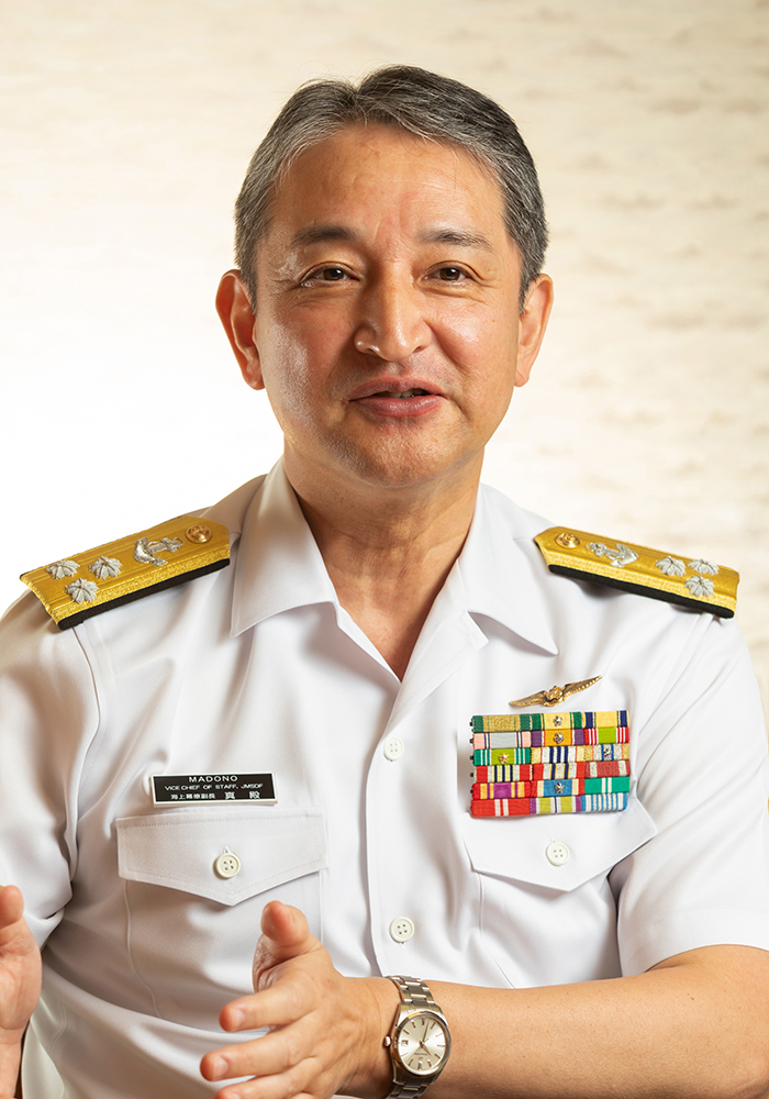 海将・海上幕僚副長　真殿知彦氏