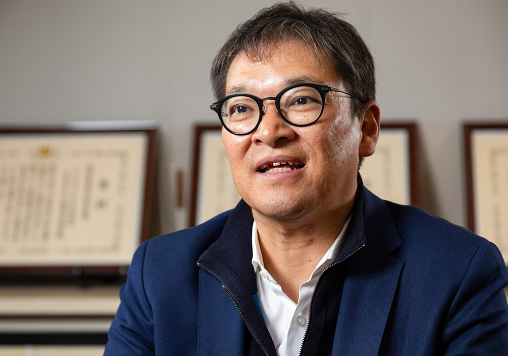 SRSホールディングス 代表取締役執行役員社長　重里 政彦氏