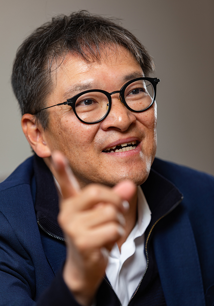 SRSホールディングス 代表取締役執行役員社長　重里 政彦氏
